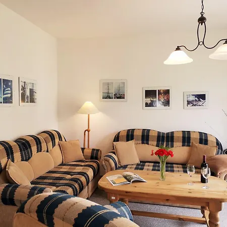 Apartment Haus Waldstrasse 32 2